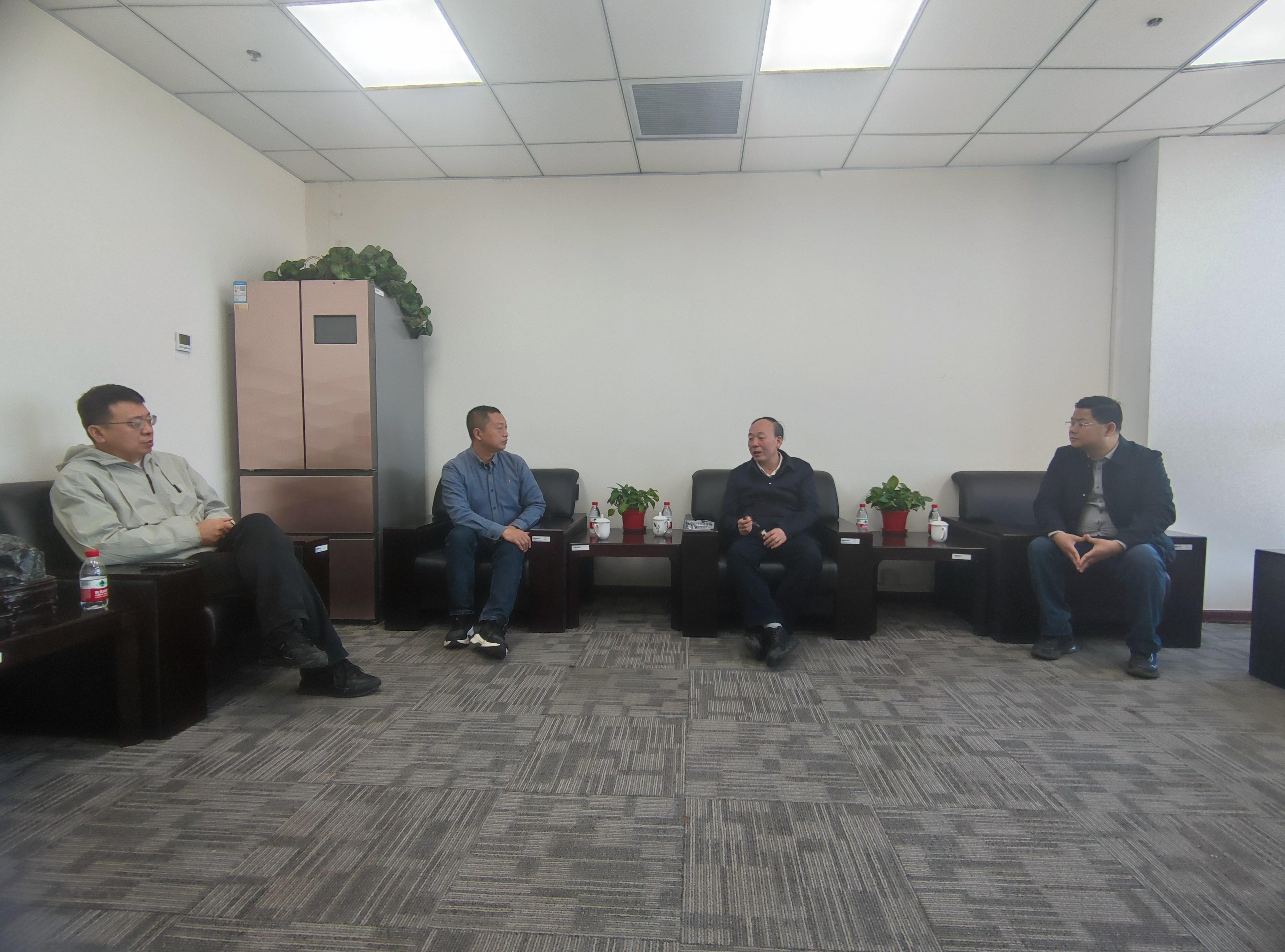 1904052621496392.jpg 1904052621496392.jpg